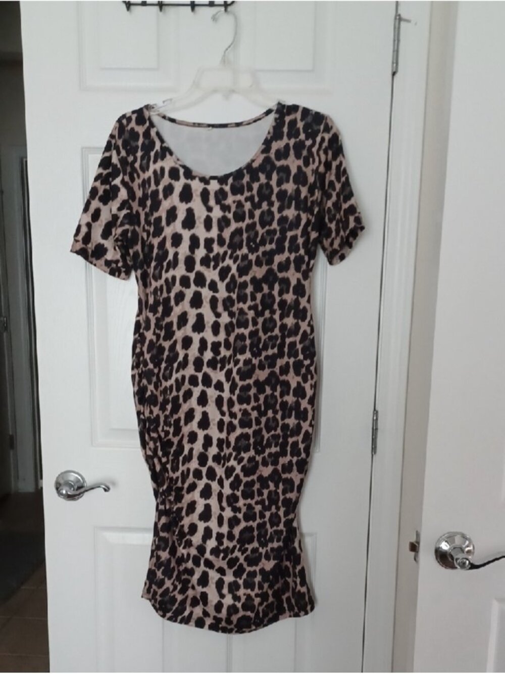× Leopard Print Short Sleeve Bodycon Dress - Beige and Black Women's Size Large - Picture 3 of 12